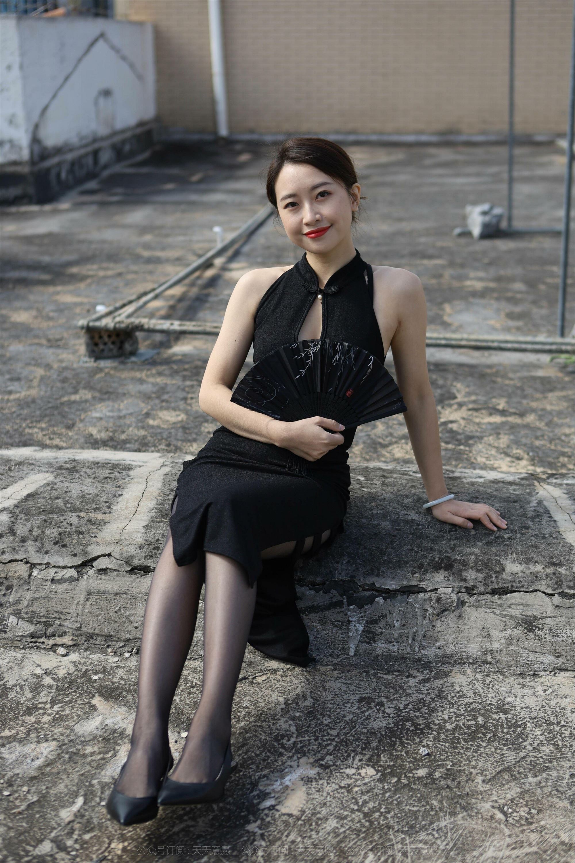 IESS异思趣向  2022.01.12 丝享家986：小婕《天台旗袍秀》